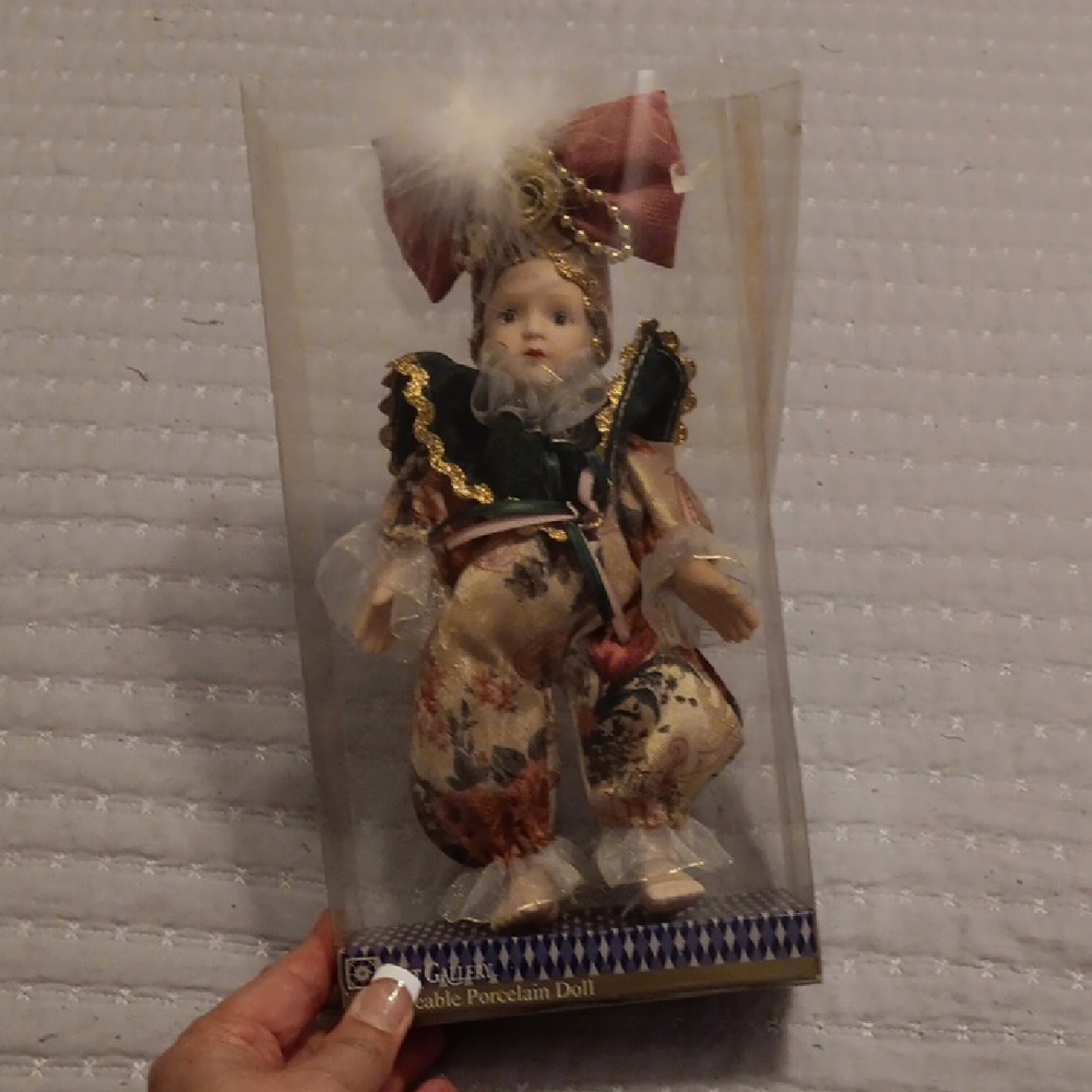 Gift Gallery Collectible Porcelain Doll with Pink Gold Outfit Still in Box